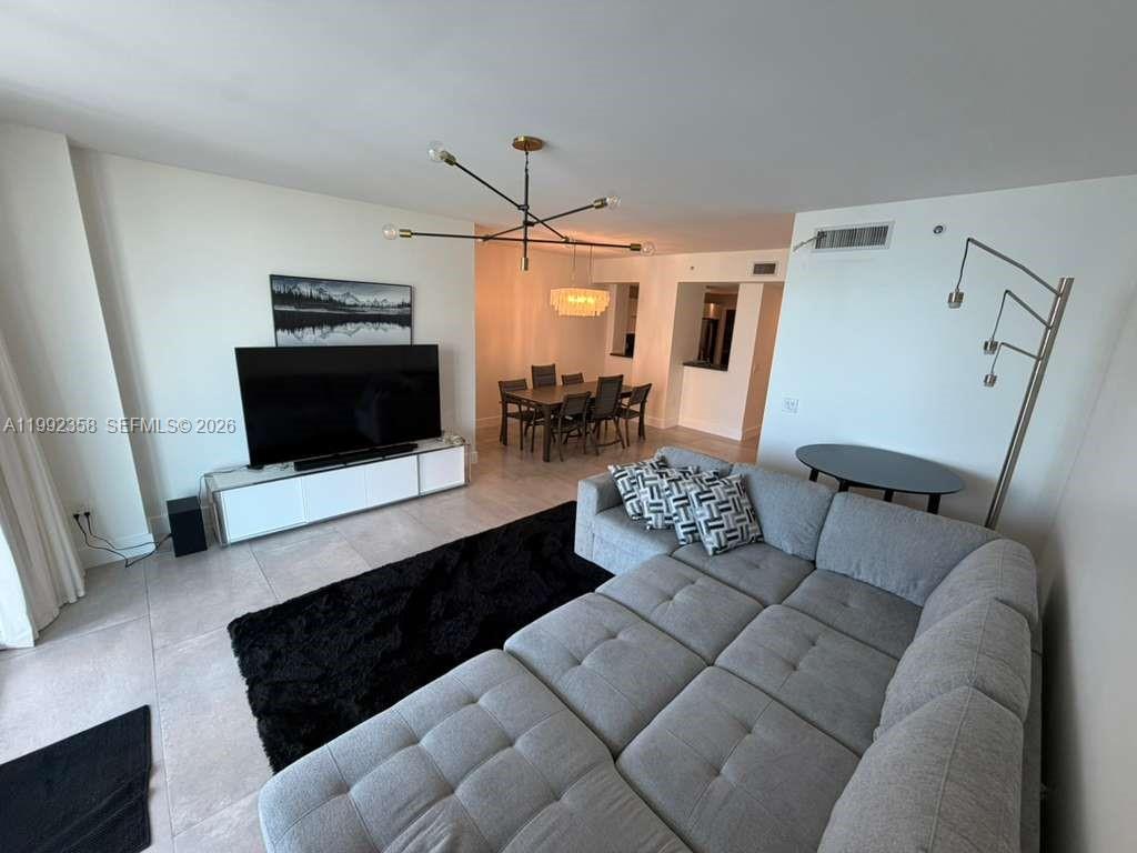 3330 NE 190th St #710, Aventura FL 33180