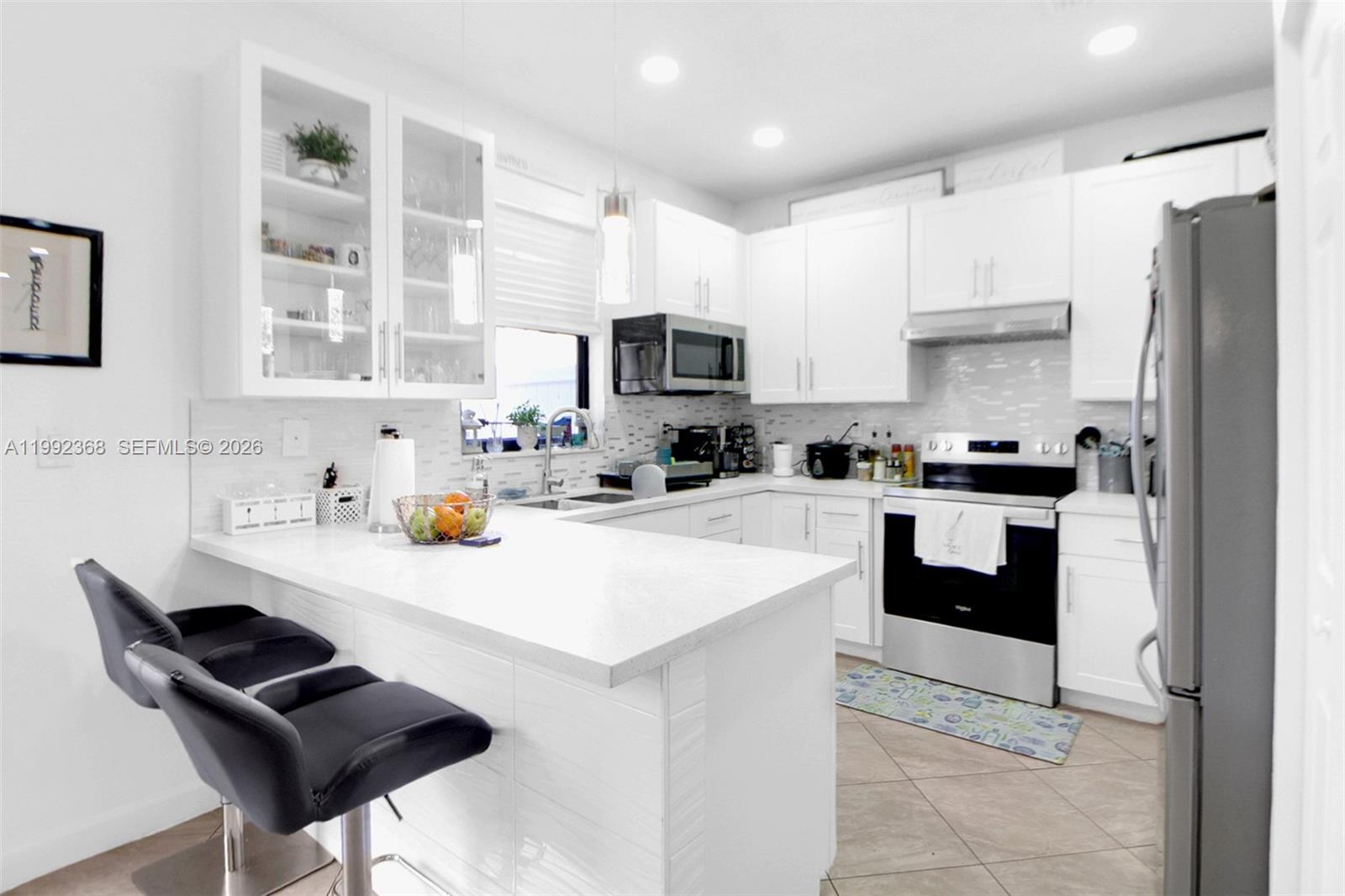 3323 W 90th Ter, Hialeah FL 33018