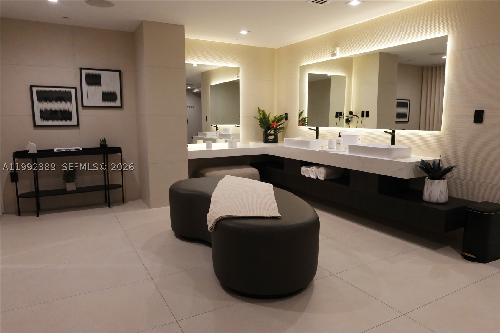 15901 Collins Ave #2802, Sunny Isles Beach FL 33160