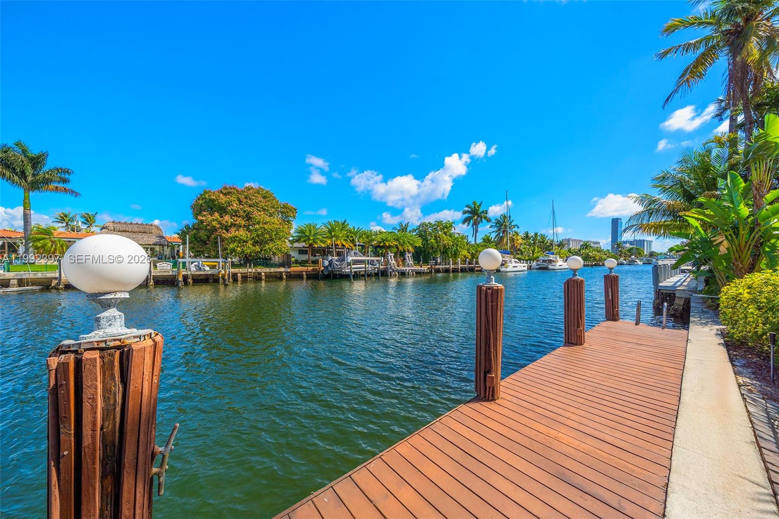 448 Poinciana Dr, Hallandale Beach FL 33009