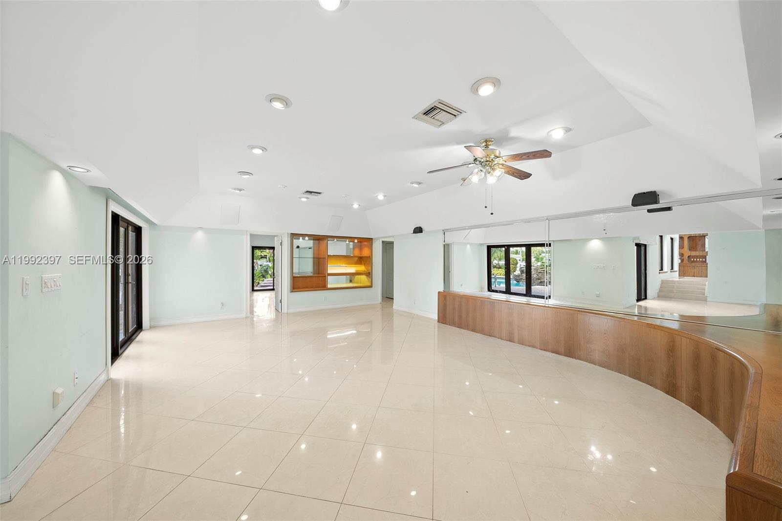 448 Poinciana Dr, Hallandale Beach FL 33009