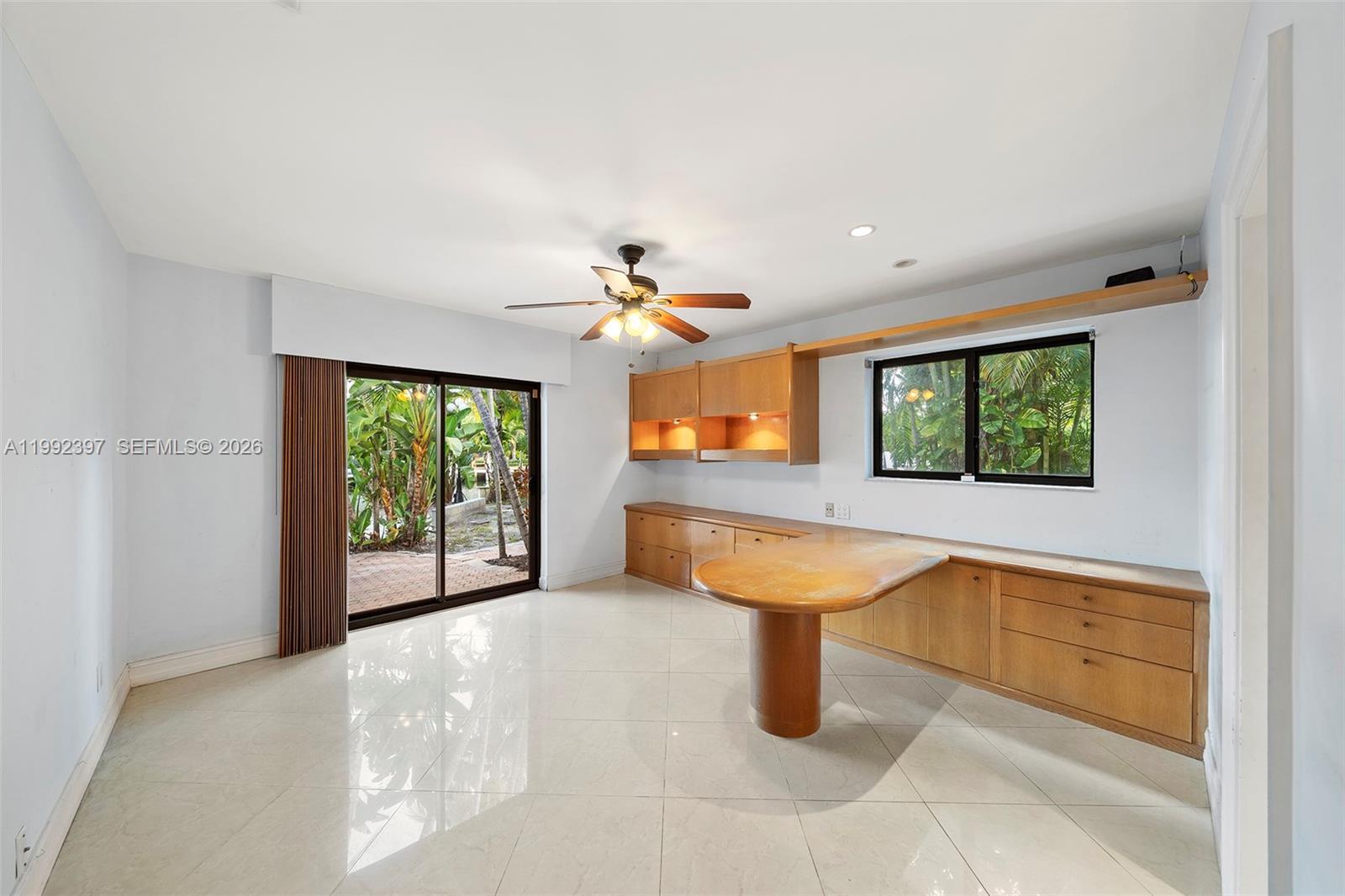 448 Poinciana Dr, Hallandale Beach FL 33009
