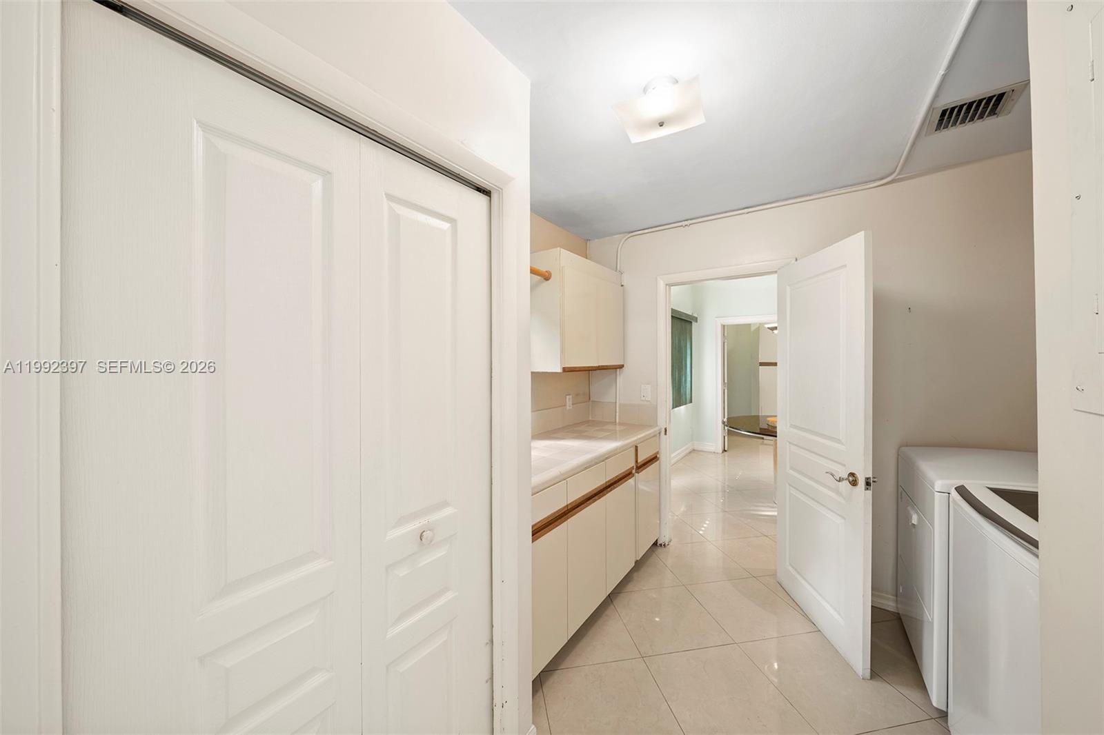 448 Poinciana Dr, Hallandale Beach FL 33009