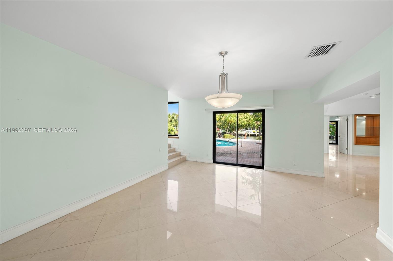 448 Poinciana Dr, Hallandale Beach FL 33009