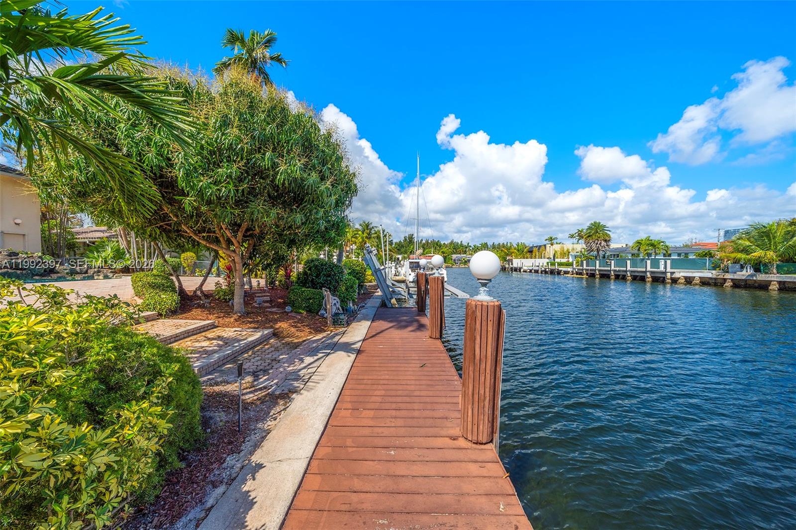 448 Poinciana Dr, Hallandale Beach FL 33009