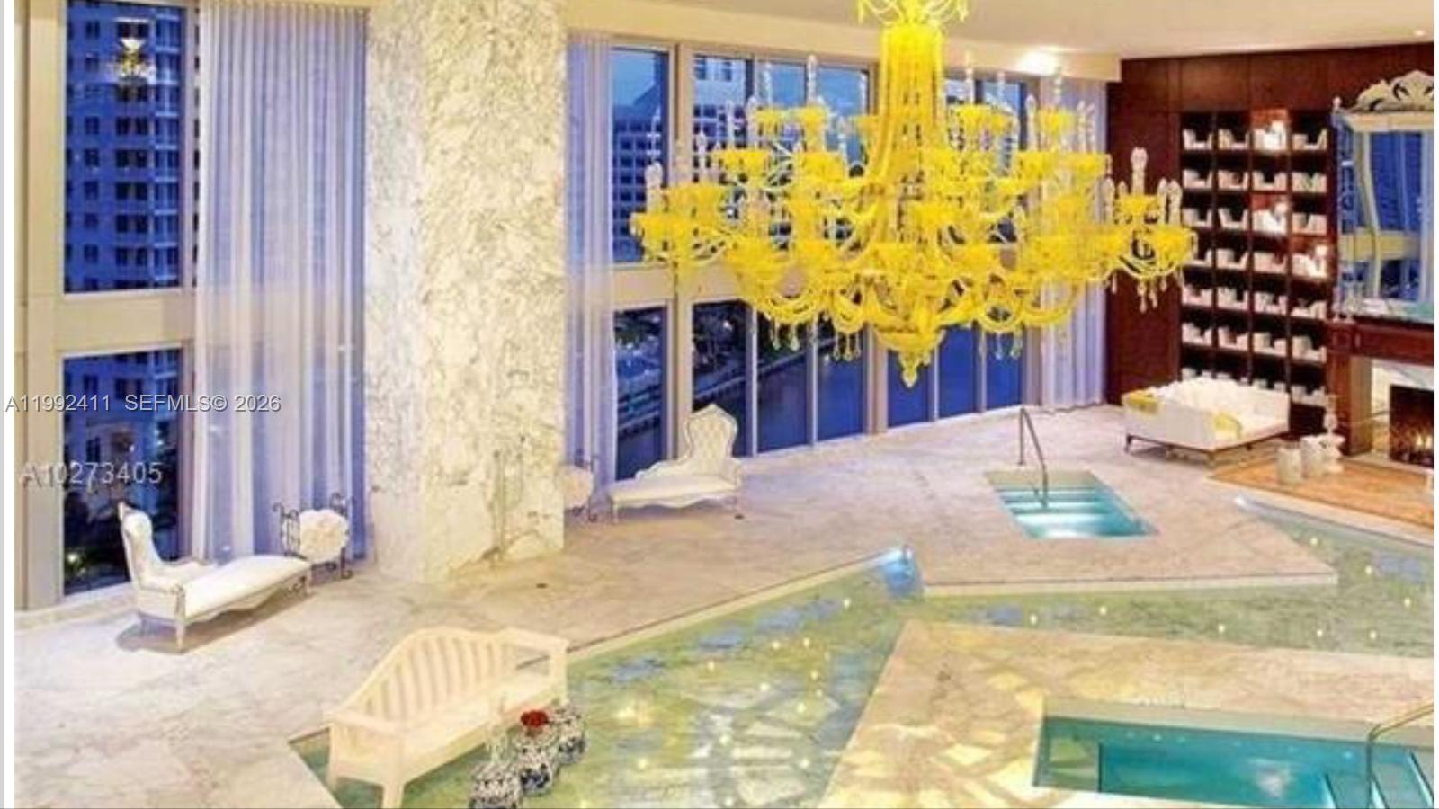 465 Brickell Ave #5605, Miami FL 33131