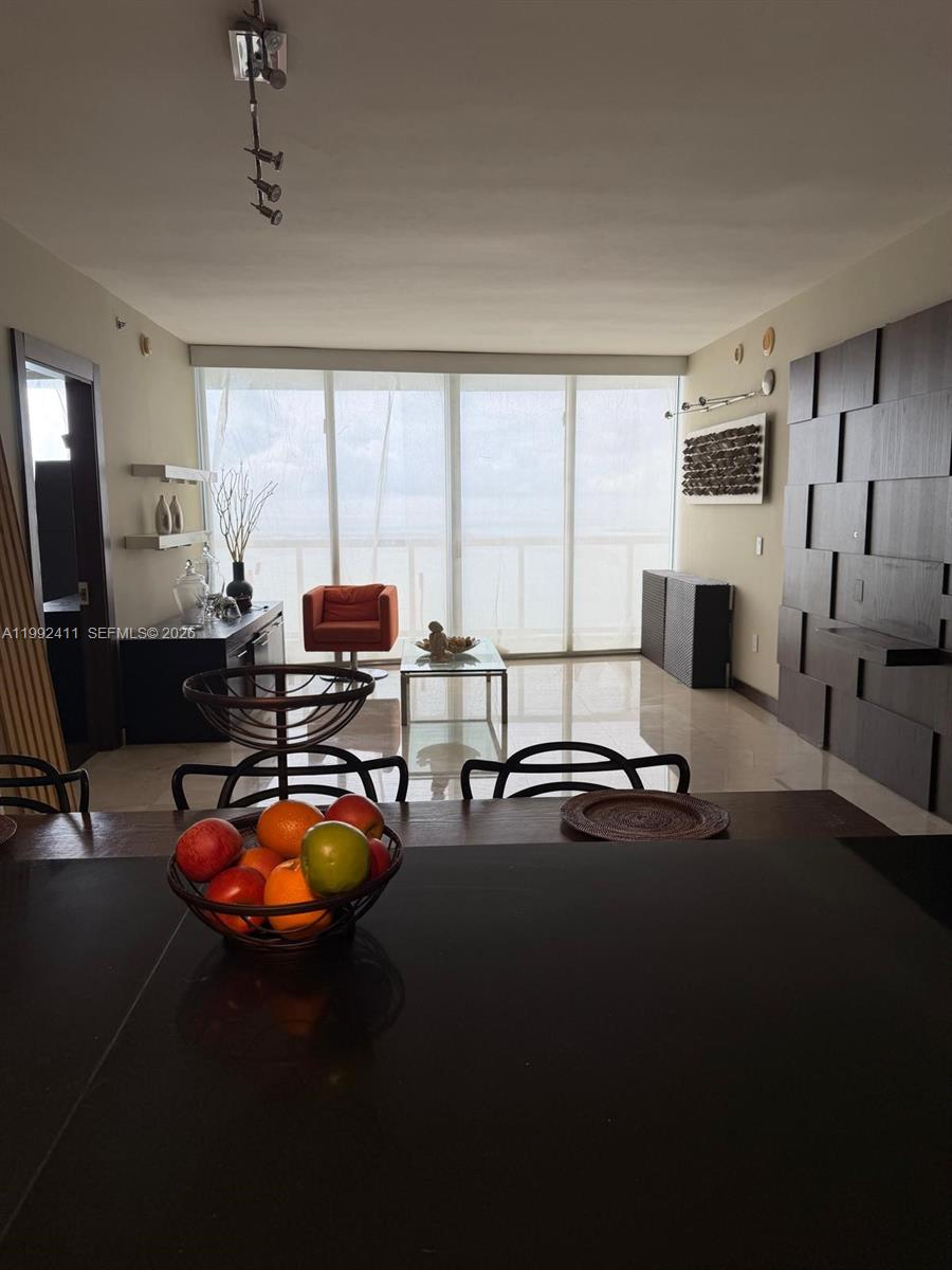 465 Brickell Ave #5605, Miami FL 33131