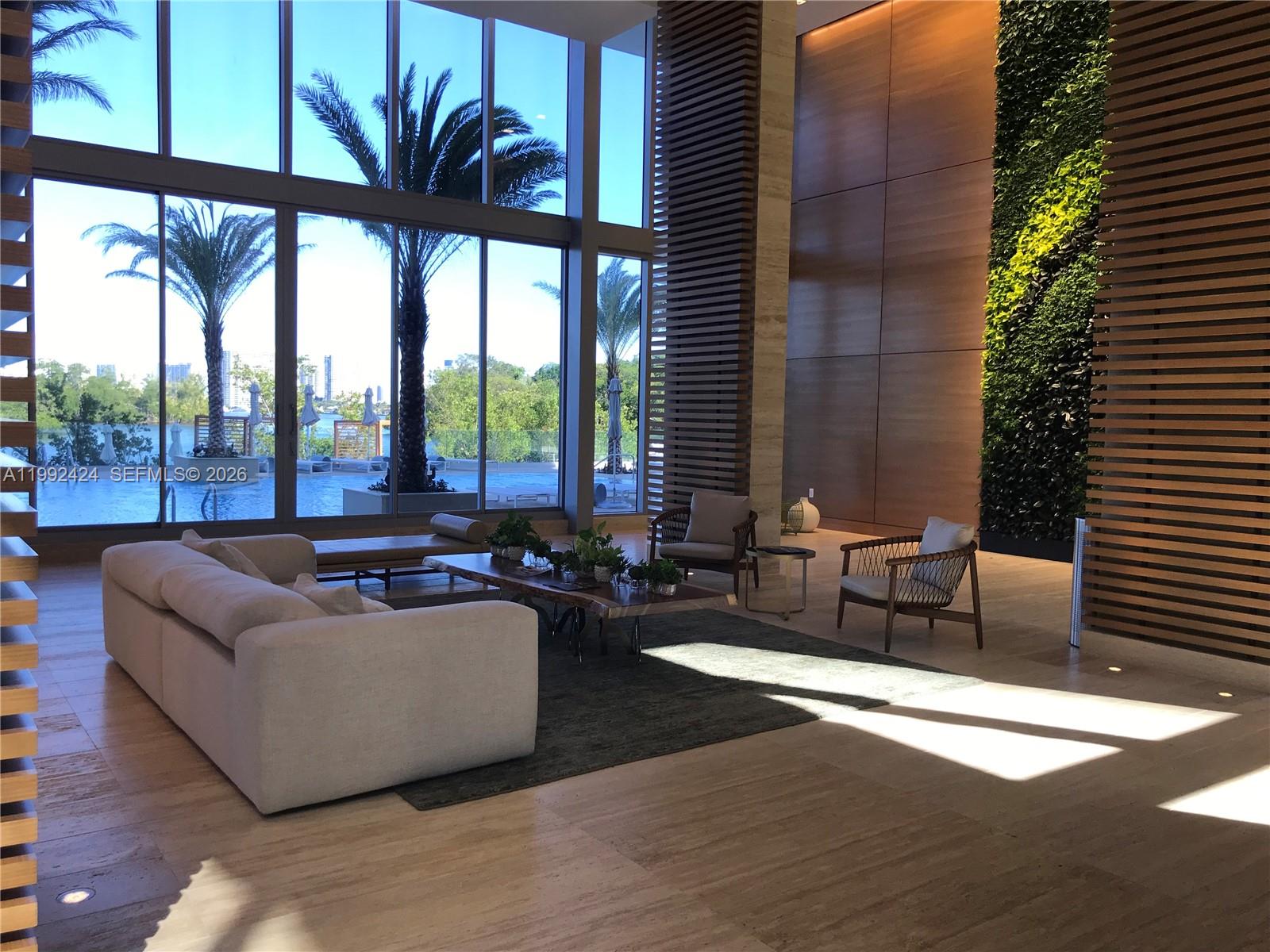 16385 Biscayne Blvd #2206, North Miami Beach FL 33160
