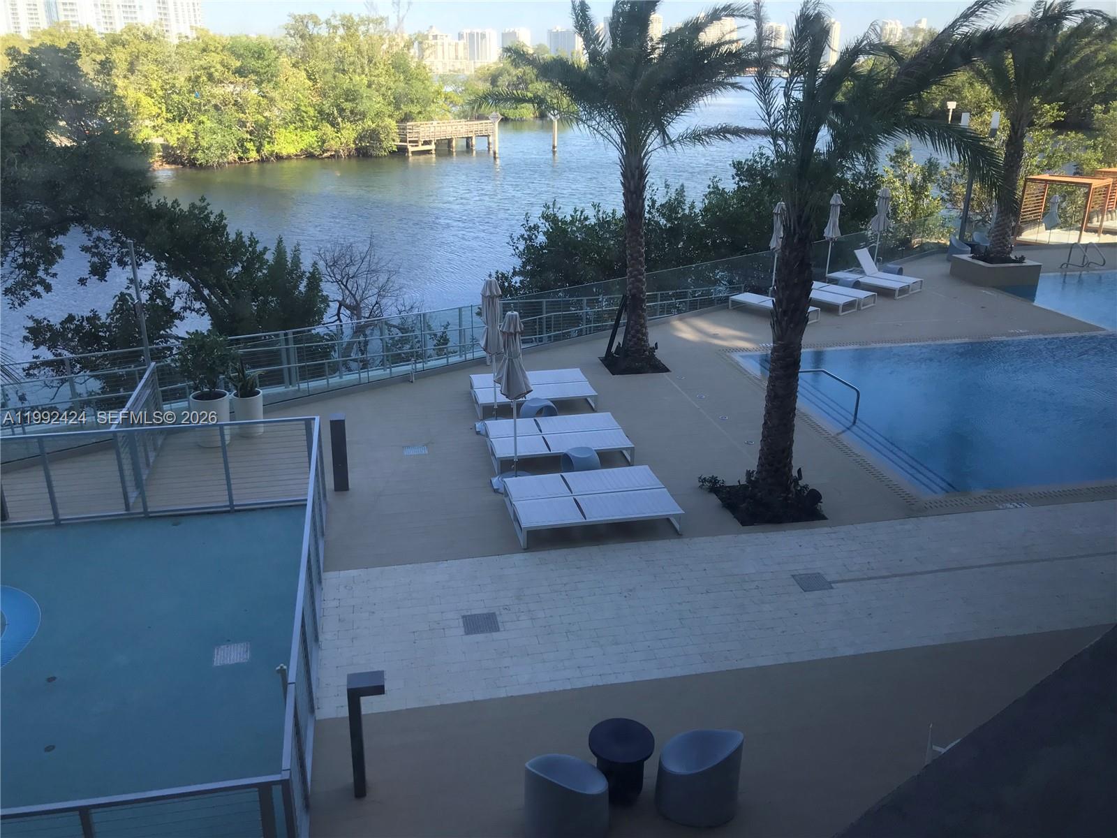 16385 Biscayne Blvd #2206, North Miami Beach FL 33160