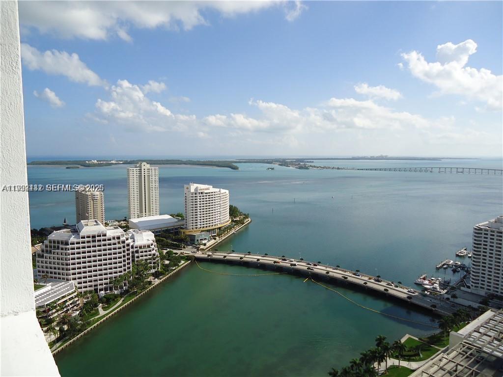 495 Brickell Ave #3909, Miami FL 33131