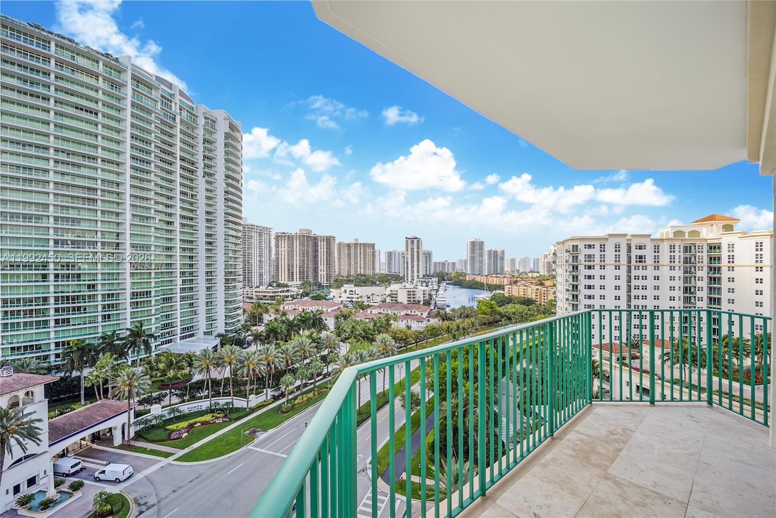 20000 E Country Club Dr #1211, Aventura FL 33180