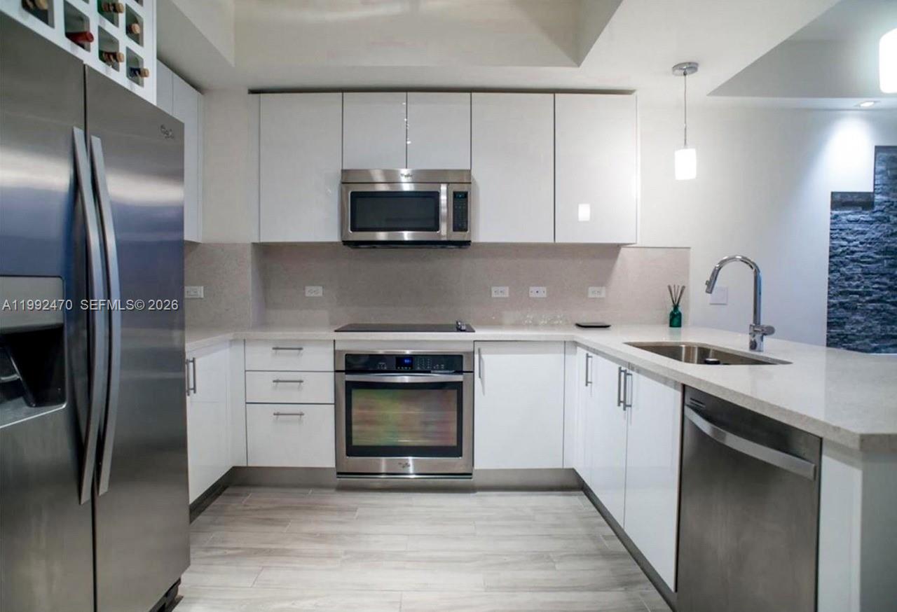 999 SW 1st Ave #3208, Miami FL 33130