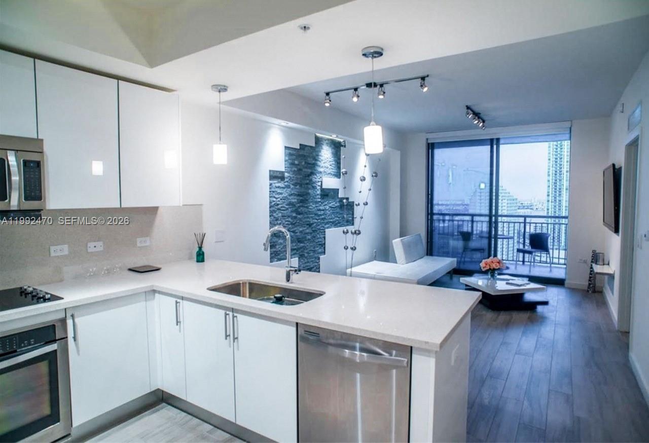999 SW 1st Ave #3208, Miami FL 33130