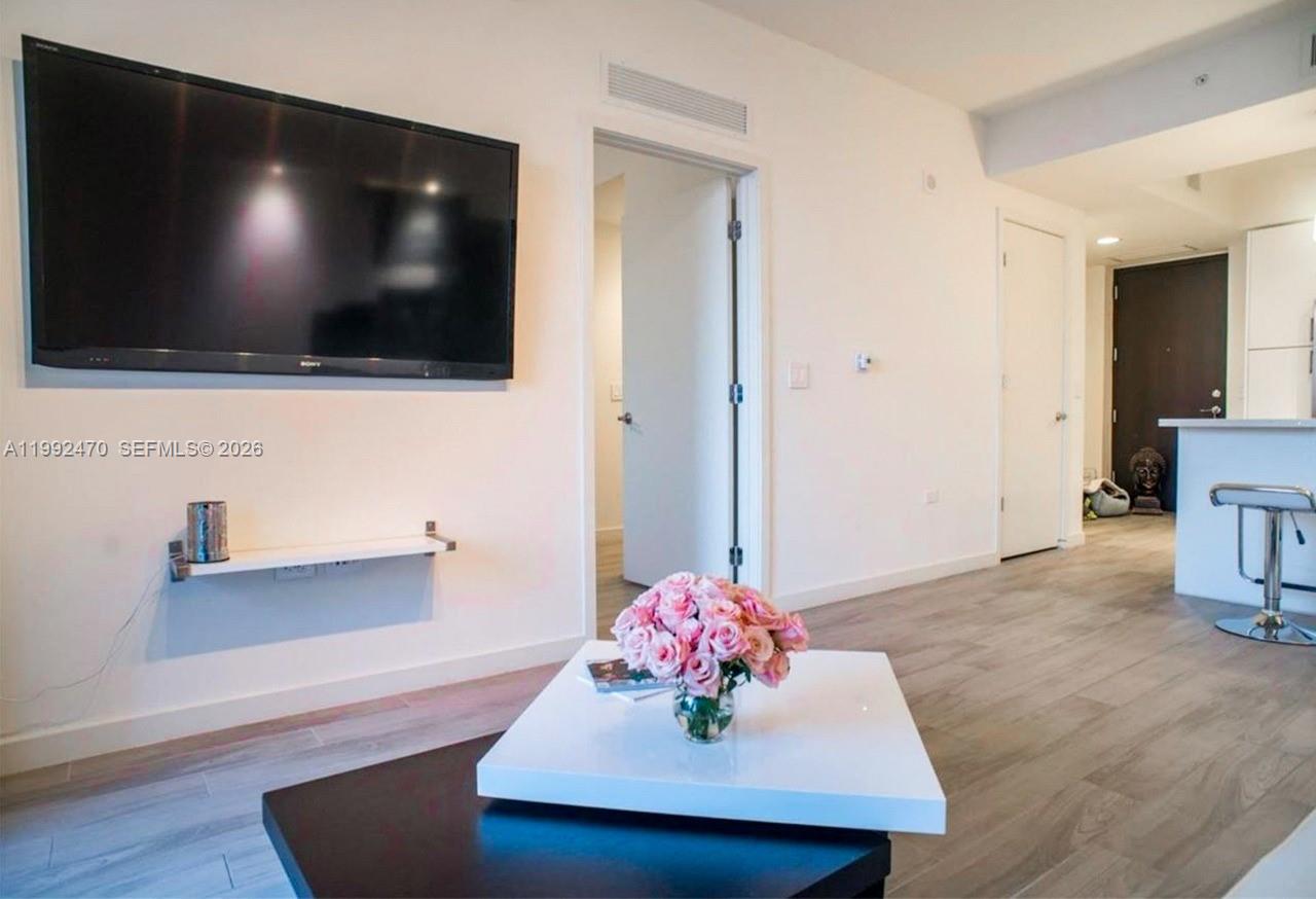 999 SW 1st Ave #3208, Miami FL 33130
