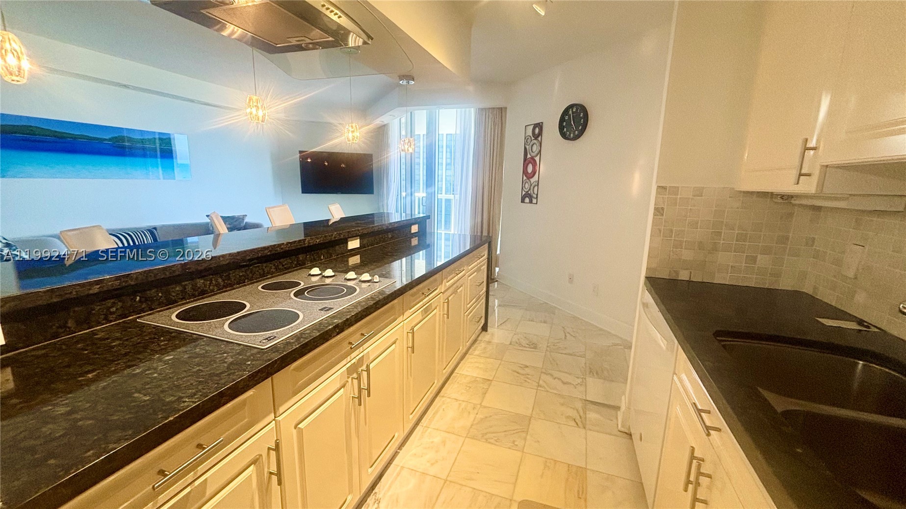 4779 Collins Ave #808, Miami Beach FL 33140