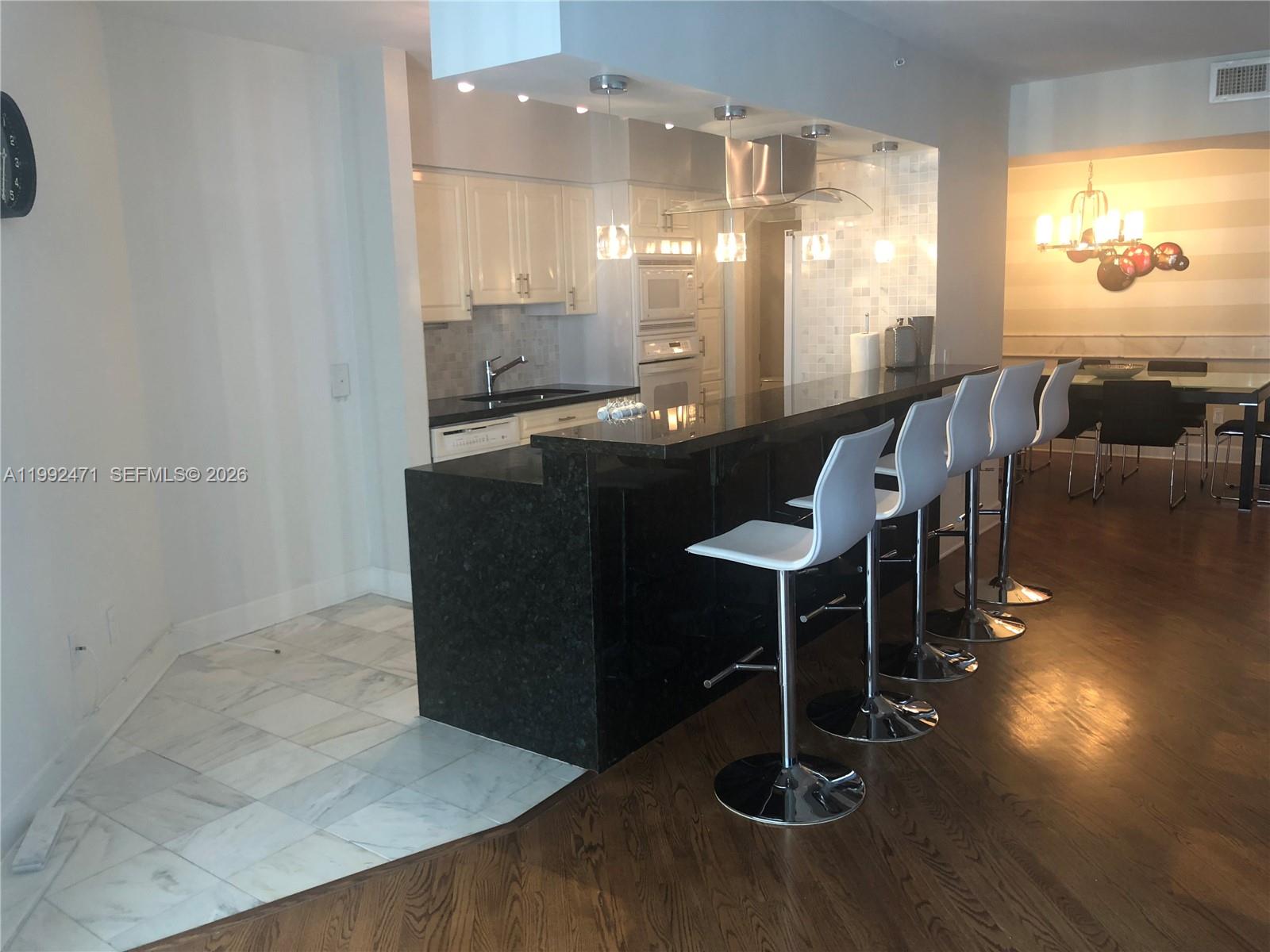 4779 Collins Ave #808, Miami Beach FL 33140