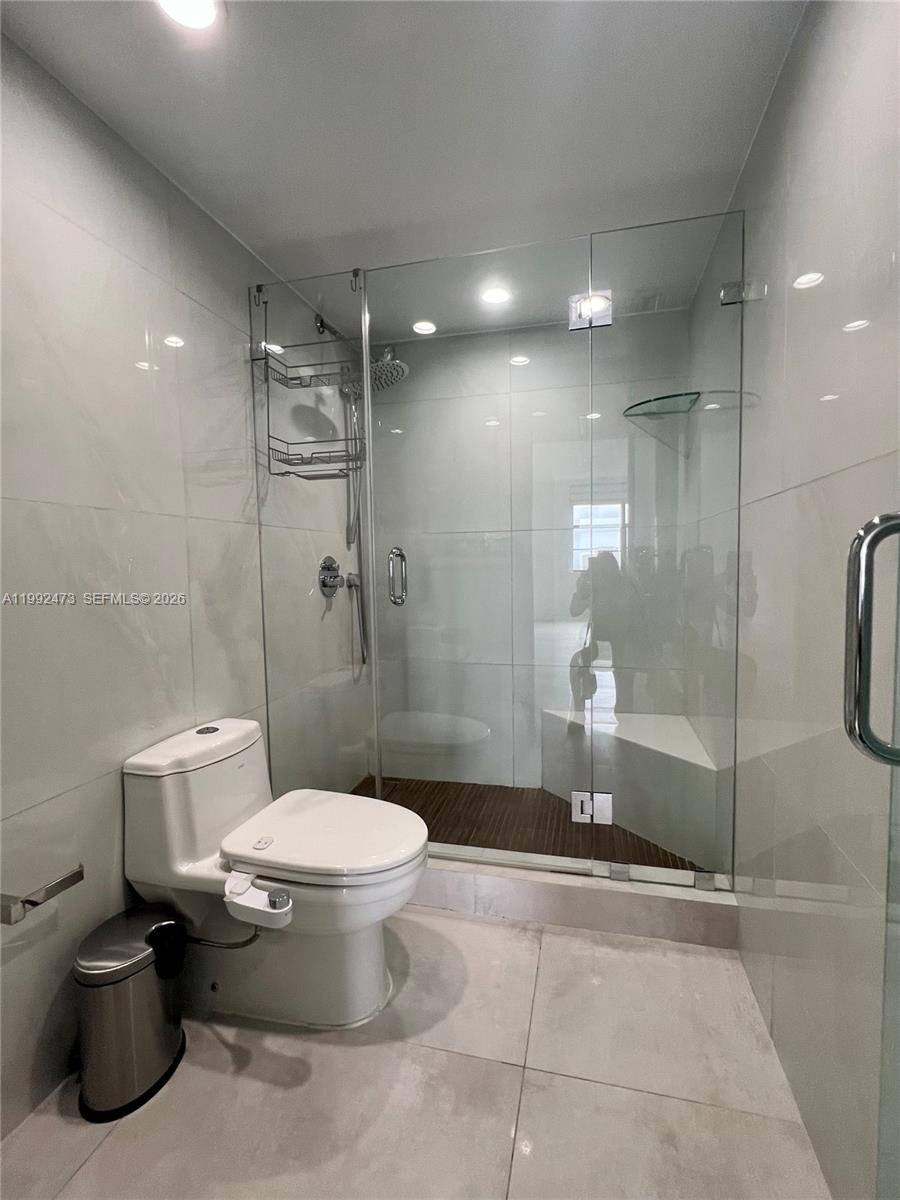 2333 Brickell Ave #2310, Miami FL 33129