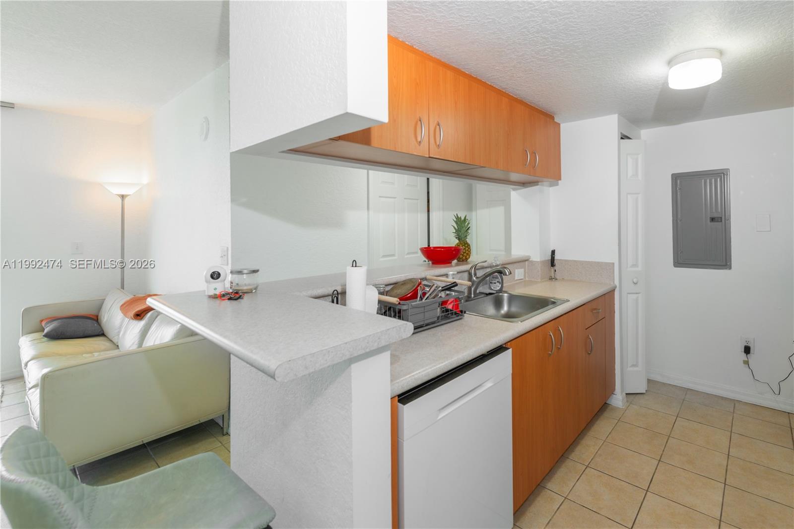 816 NW 11th St #606, Miami FL 33136