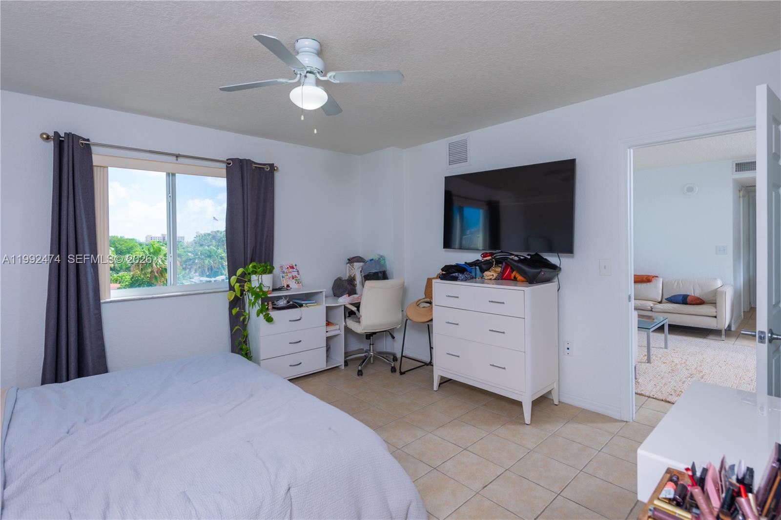 816 NW 11th St #606, Miami FL 33136