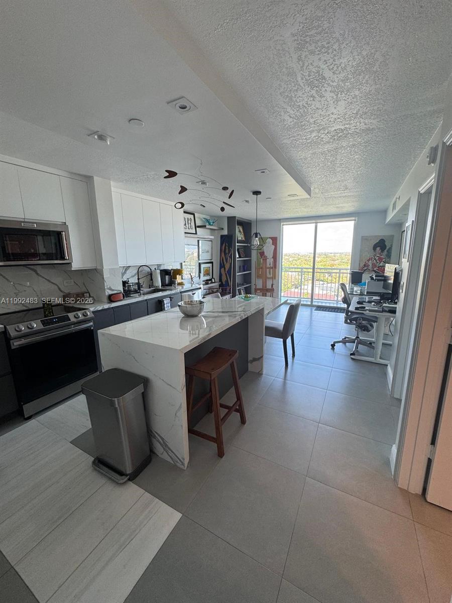 3000 Coral Way #919, Miami FL 33145