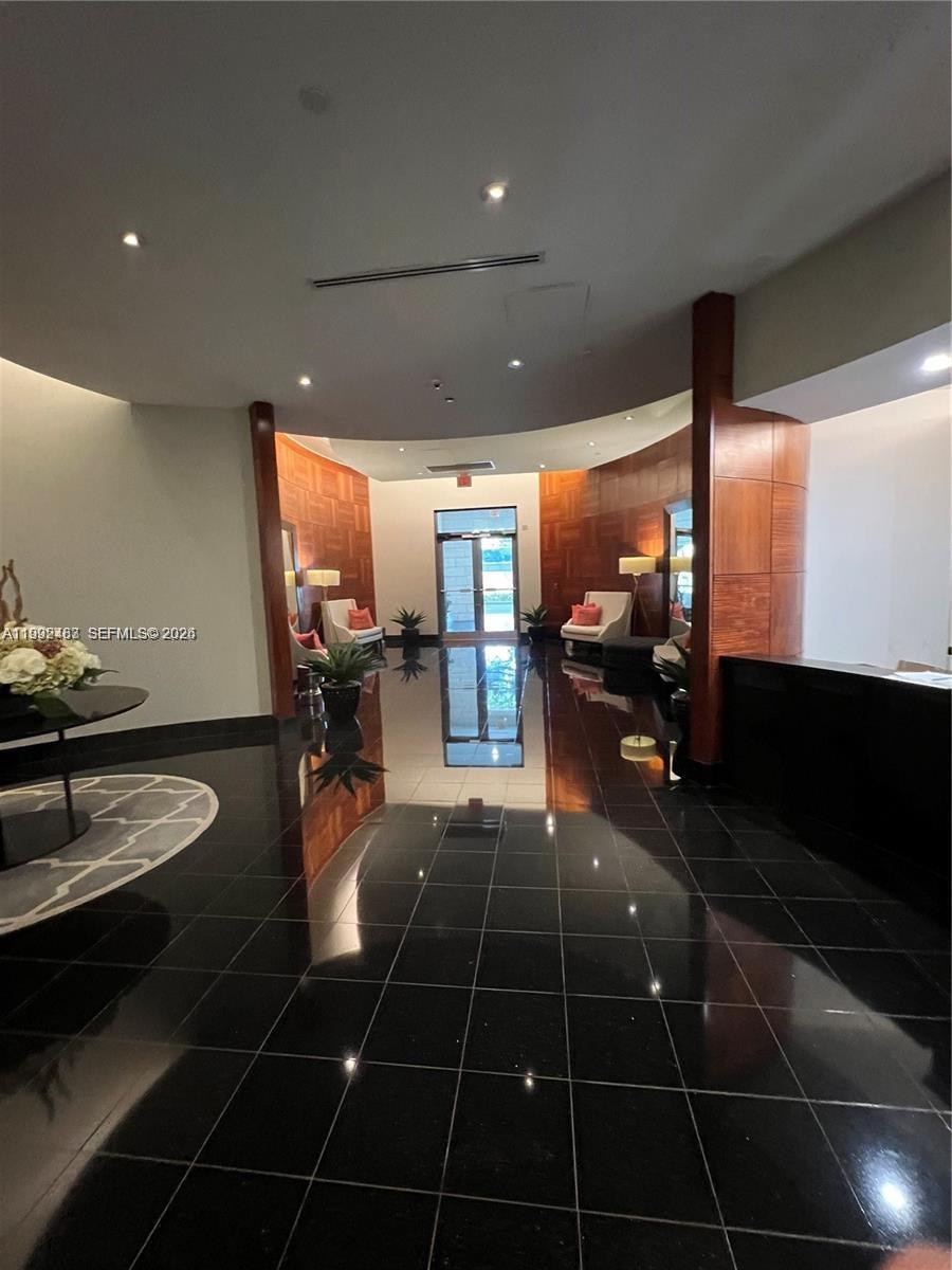 3000 Coral Way #919, Miami FL 33145