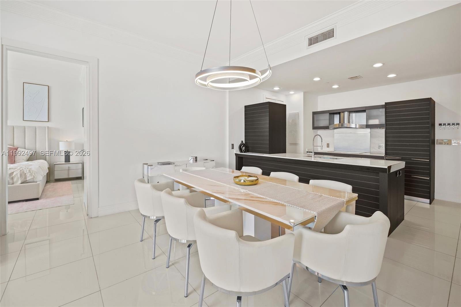 200 Biscayne Boulevard Way #5009, Miami FL 33131