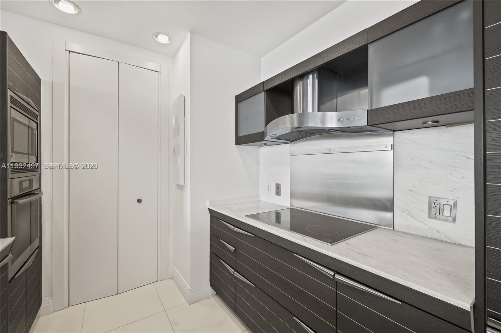 200 Biscayne Boulevard Way #5009, Miami FL 33131