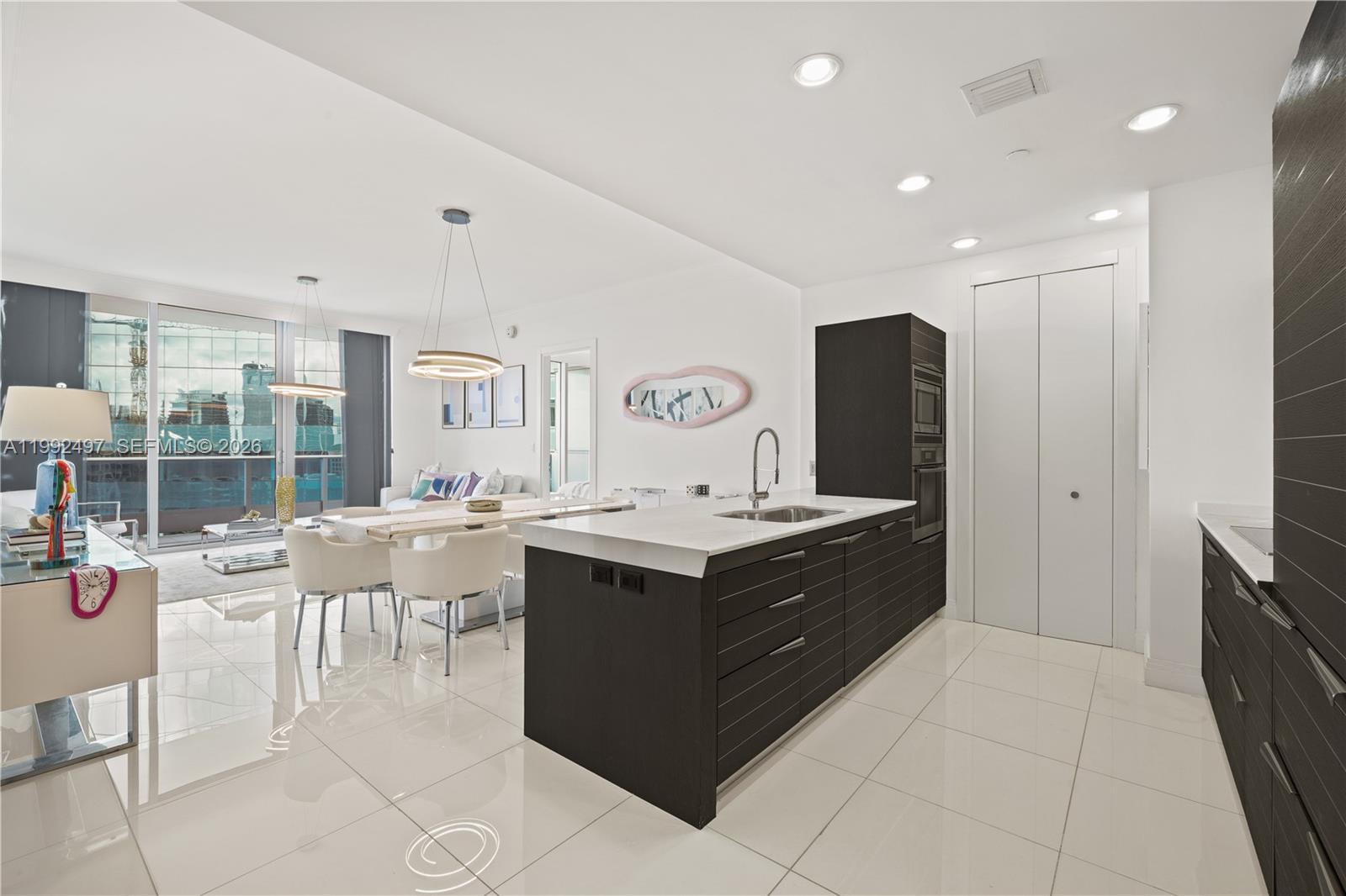 200 Biscayne Boulevard Way #5009, Miami FL 33131