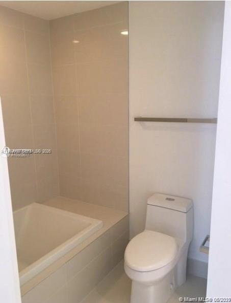 55 SW 9th St #3709, Miami FL 33130