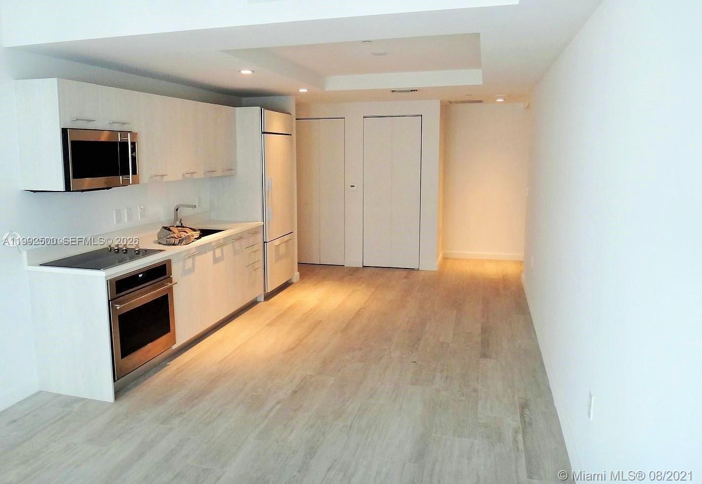 55 SW 9th St #3709, Miami FL 33130