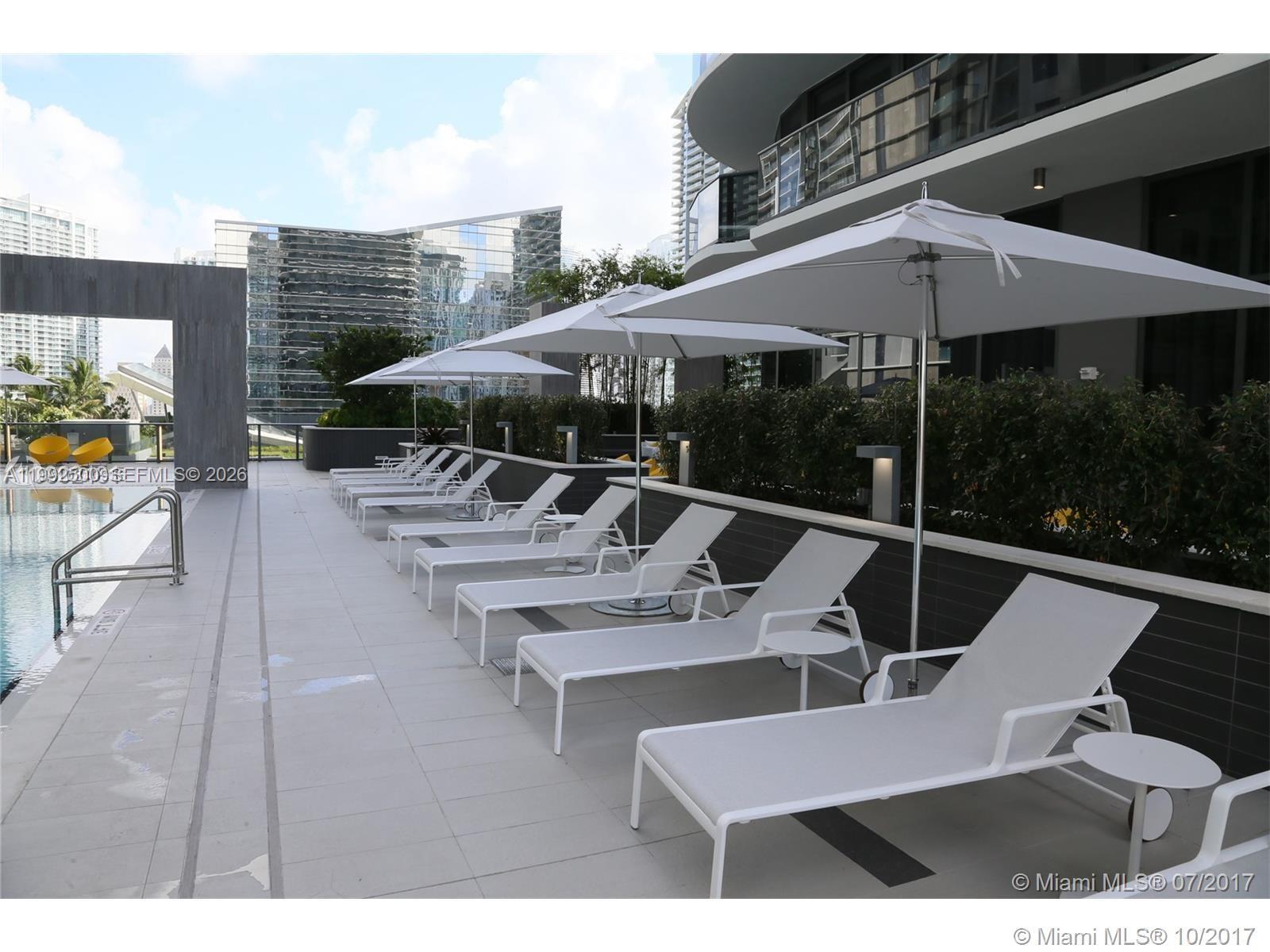 55 SW 9th St #3709, Miami FL 33130