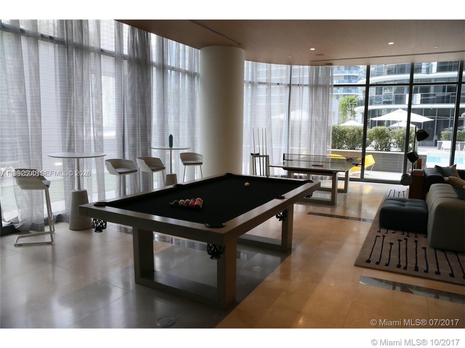 55 SW 9th St #3709, Miami FL 33130