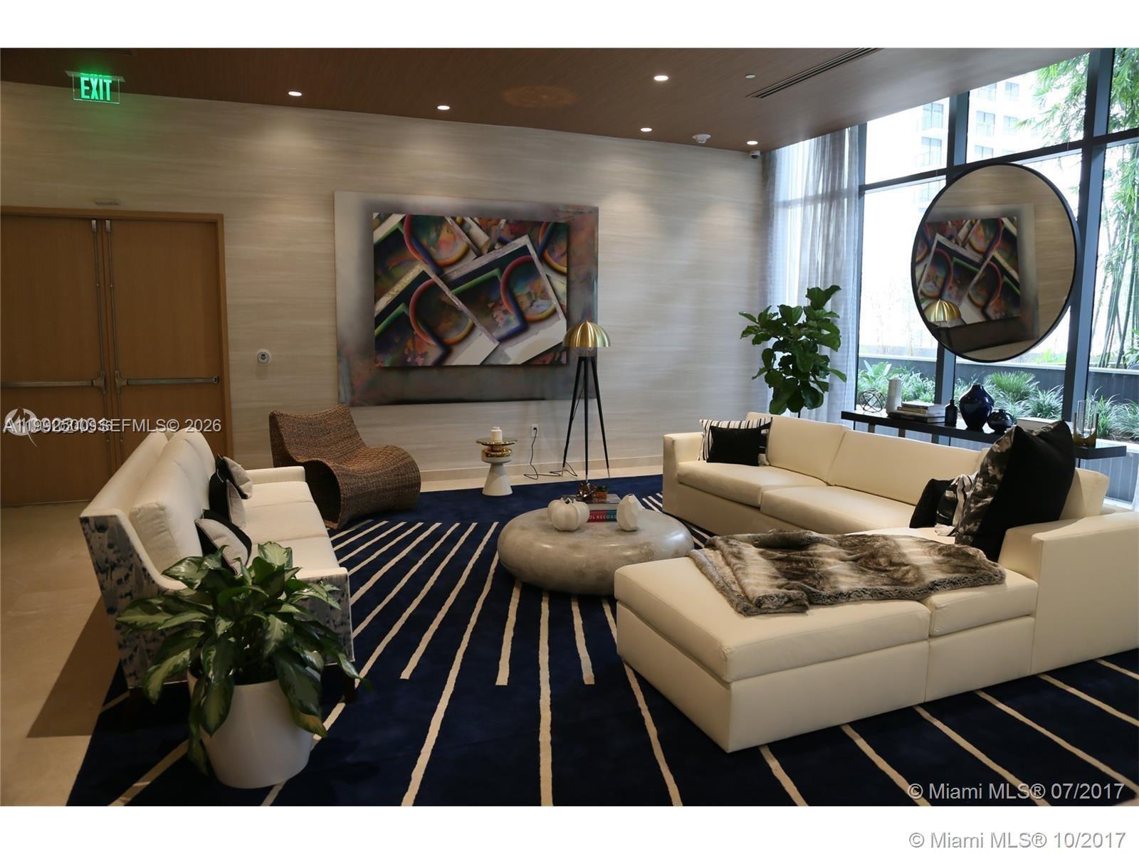 55 SW 9th St #3709, Miami FL 33130
