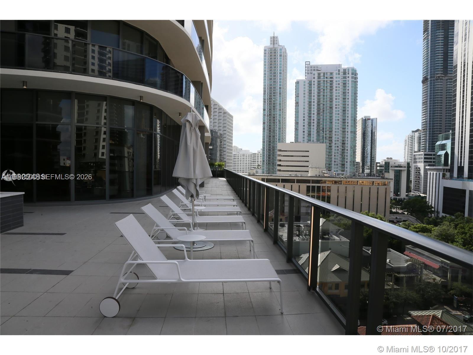 55 SW 9th St #3709, Miami FL 33130