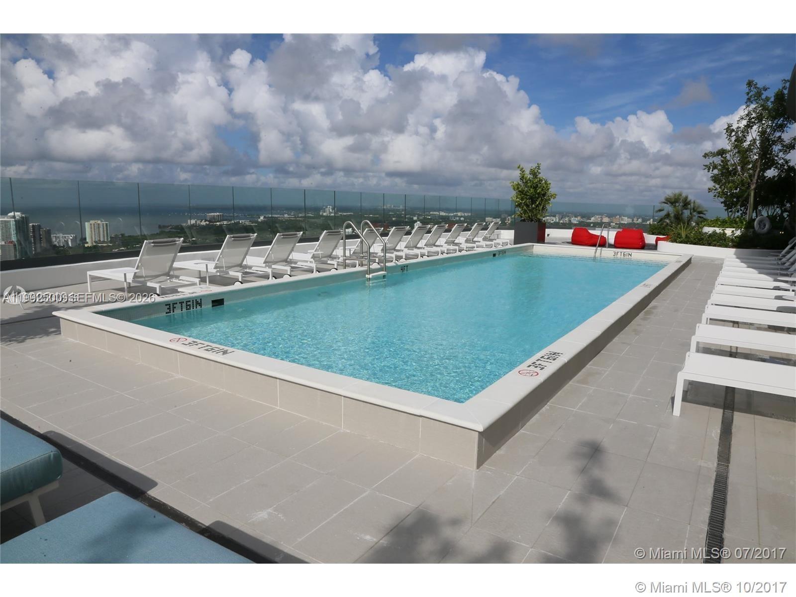55 SW 9th St #3709, Miami FL 33130