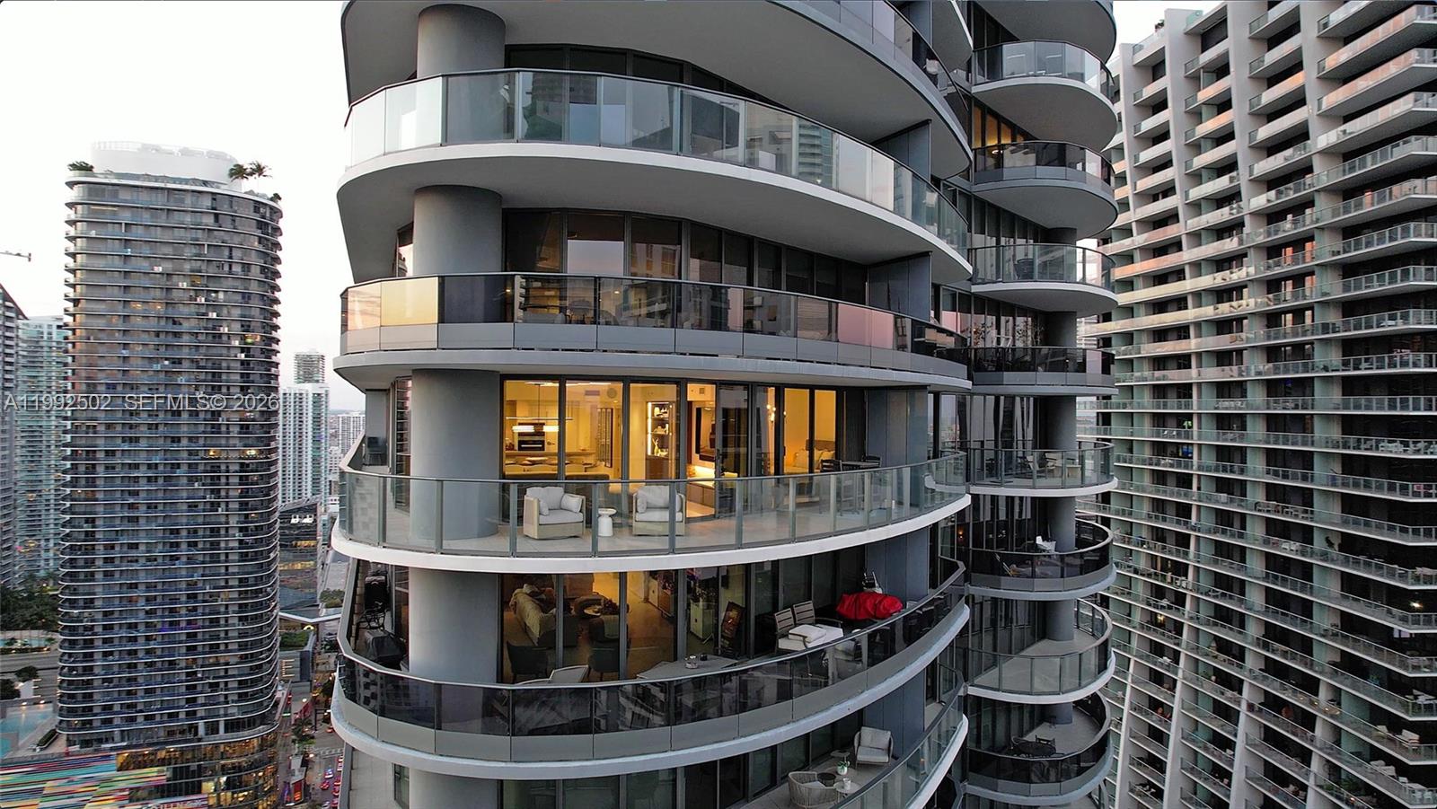1000 Brickell Plz #3702, Miami FL 33131