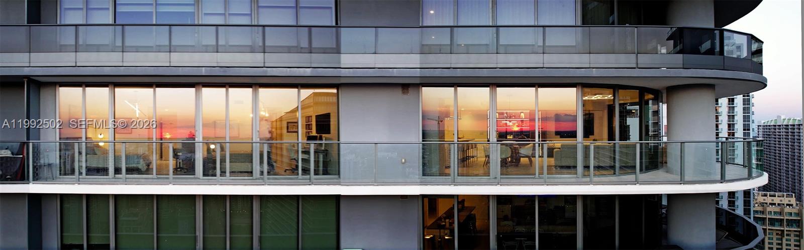 1000 Brickell Plz #3702, Miami FL 33131