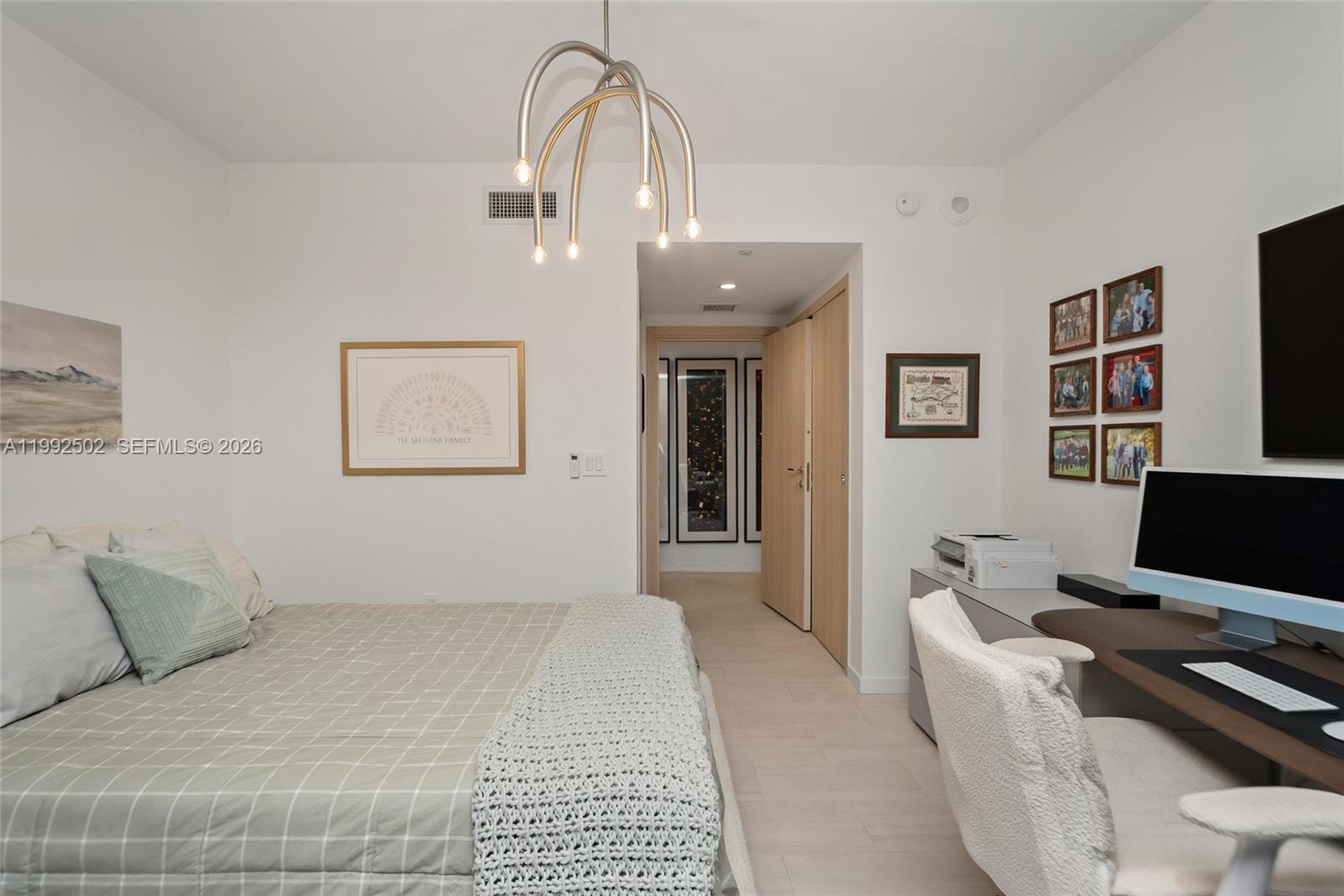1000 Brickell Plz #3702, Miami FL 33131