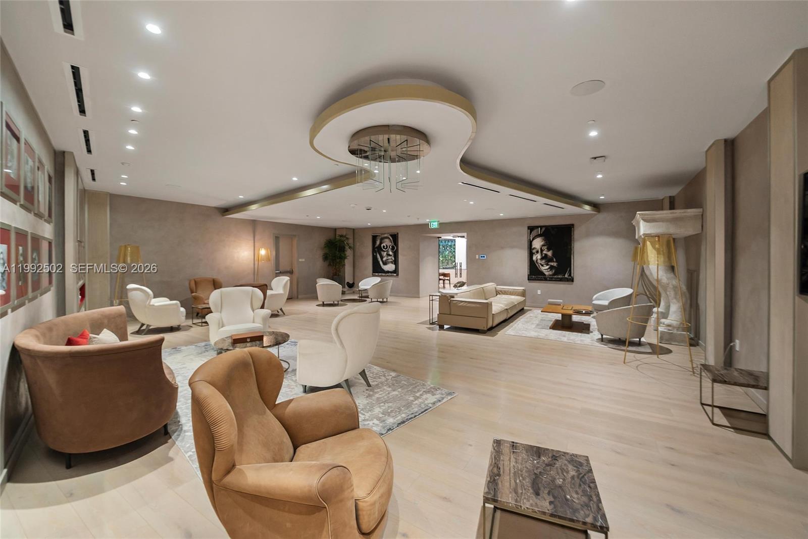1000 Brickell Plz #3702, Miami FL 33131