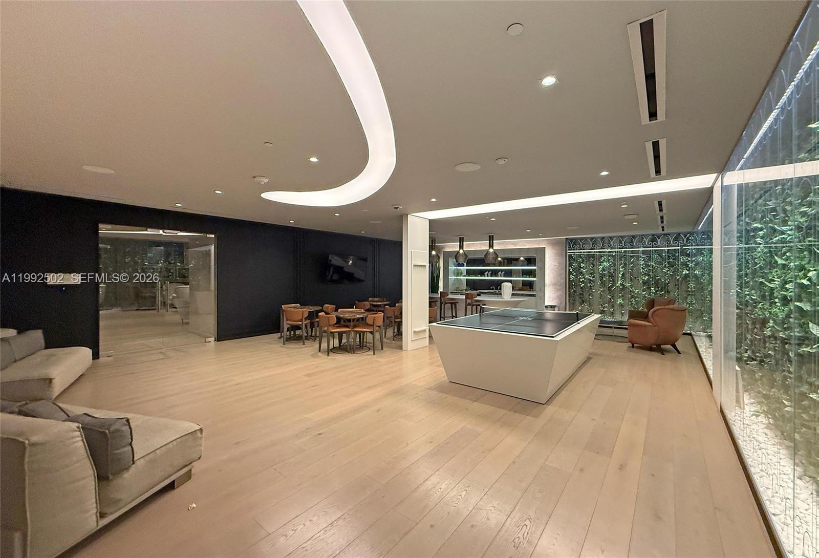 1000 Brickell Plz #3702, Miami FL 33131