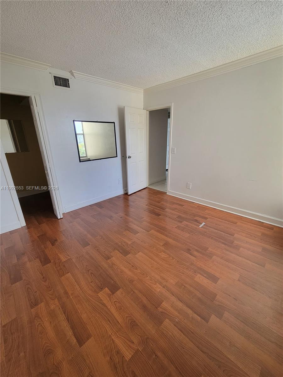 2020 NE 135th St #904, North Miami FL 33181