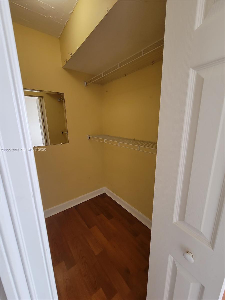2020 NE 135th St #904, North Miami FL 33181