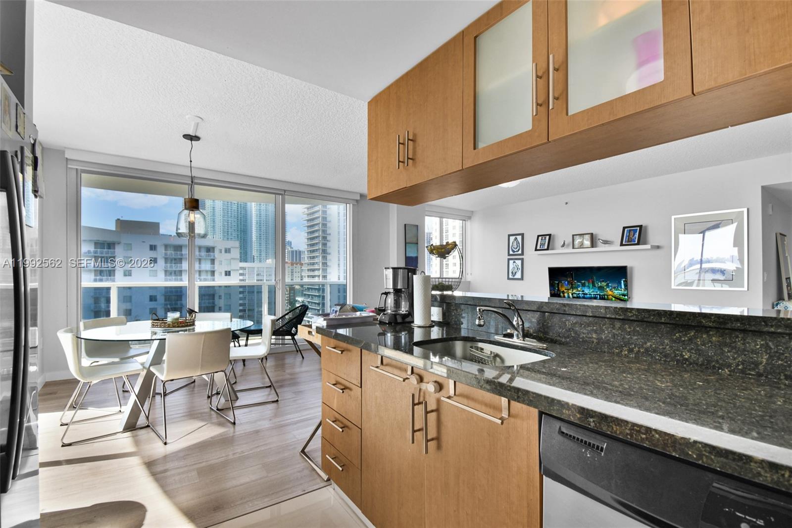 601 NE 23rd St #1403, Miami FL 33137