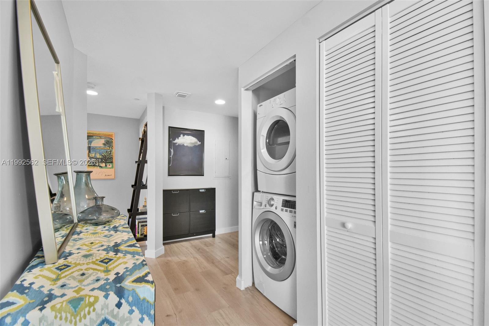 601 NE 23rd St #1403, Miami FL 33137