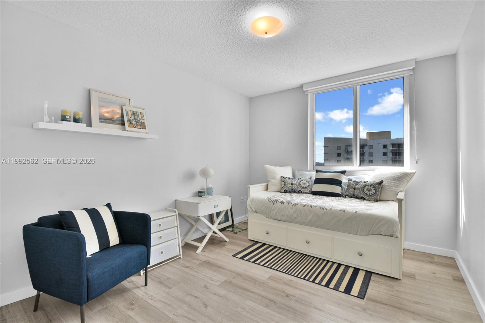 601 NE 23rd St #1403, Miami FL 33137