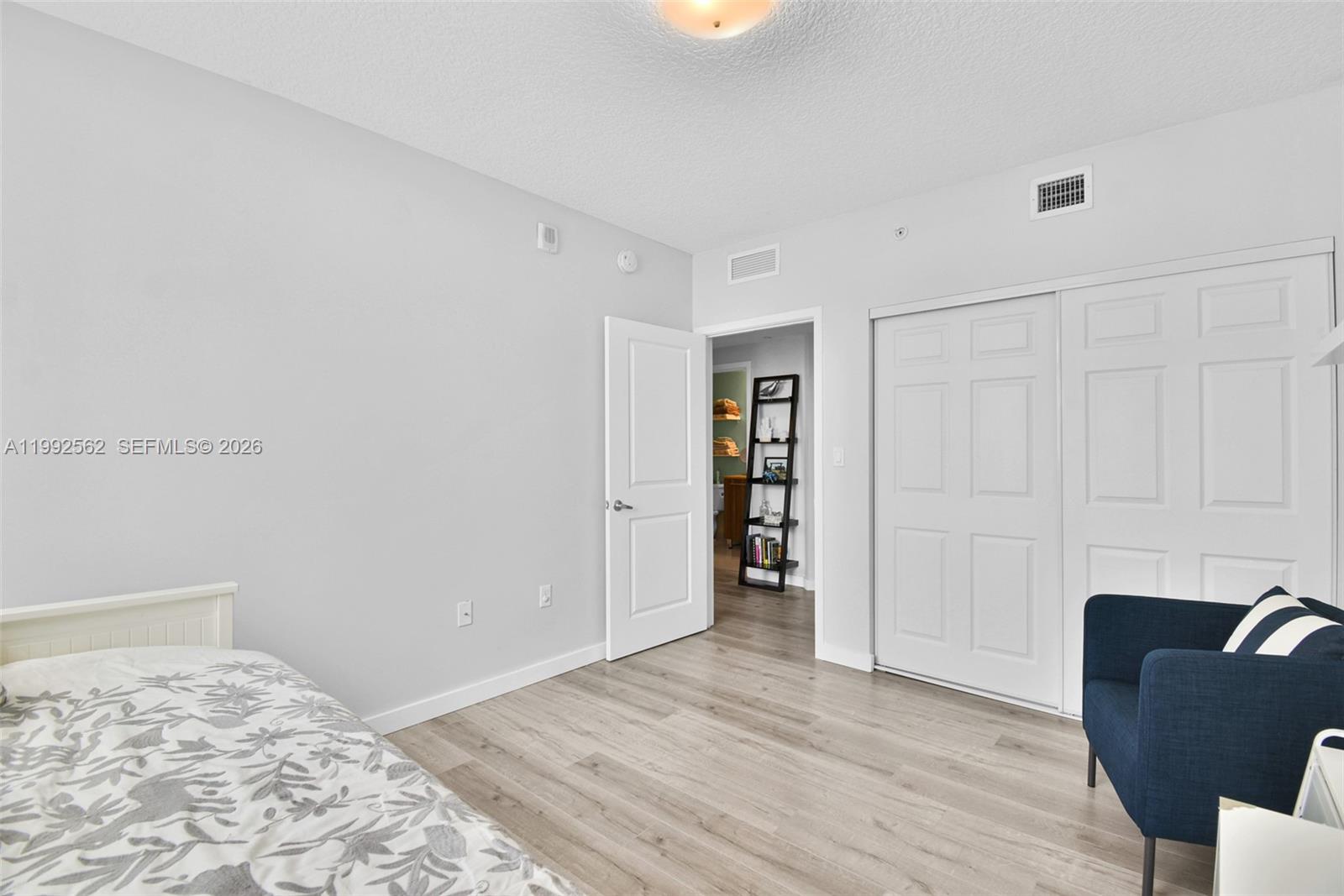 601 NE 23rd St #1403, Miami FL 33137