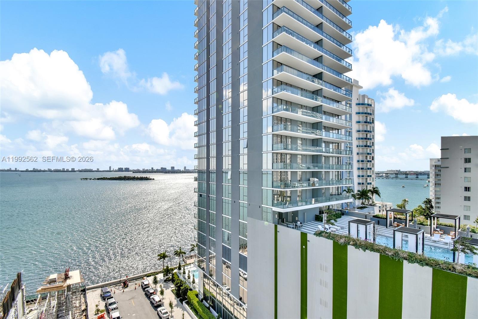 601 NE 23rd St #1403, Miami FL 33137