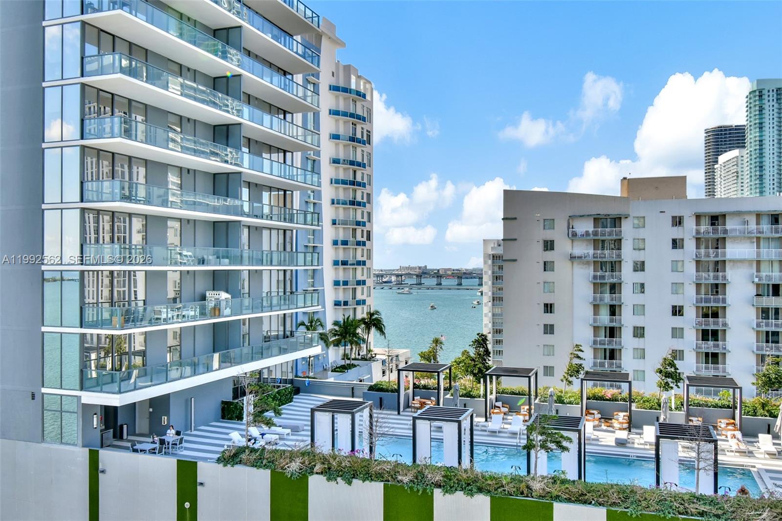 601 NE 23rd St #1403, Miami FL 33137