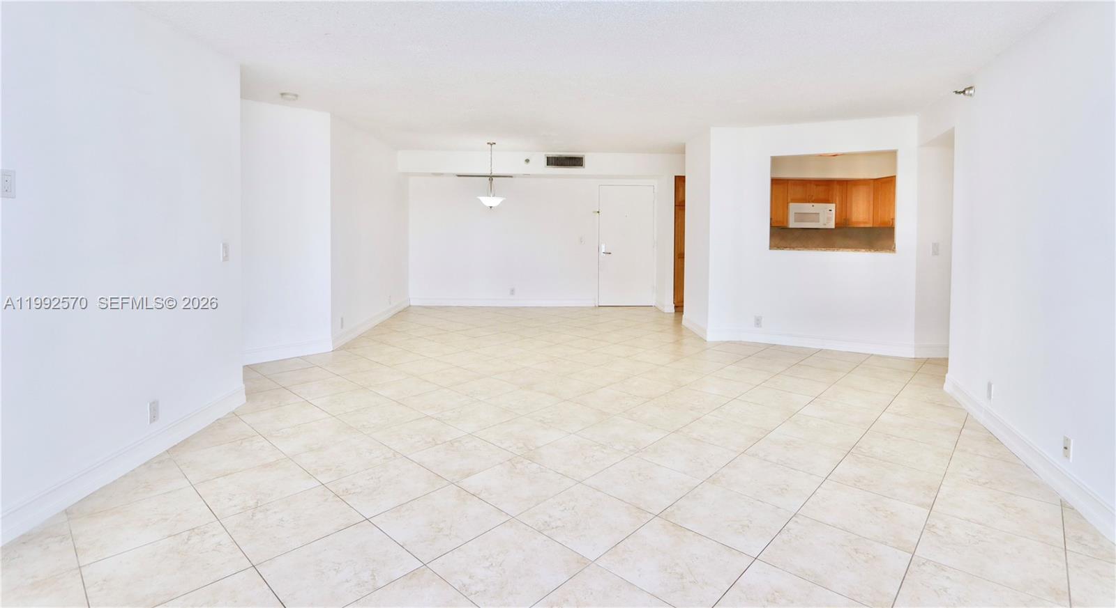3500 Mystic Pointe Dr #1207, Aventura FL 33180