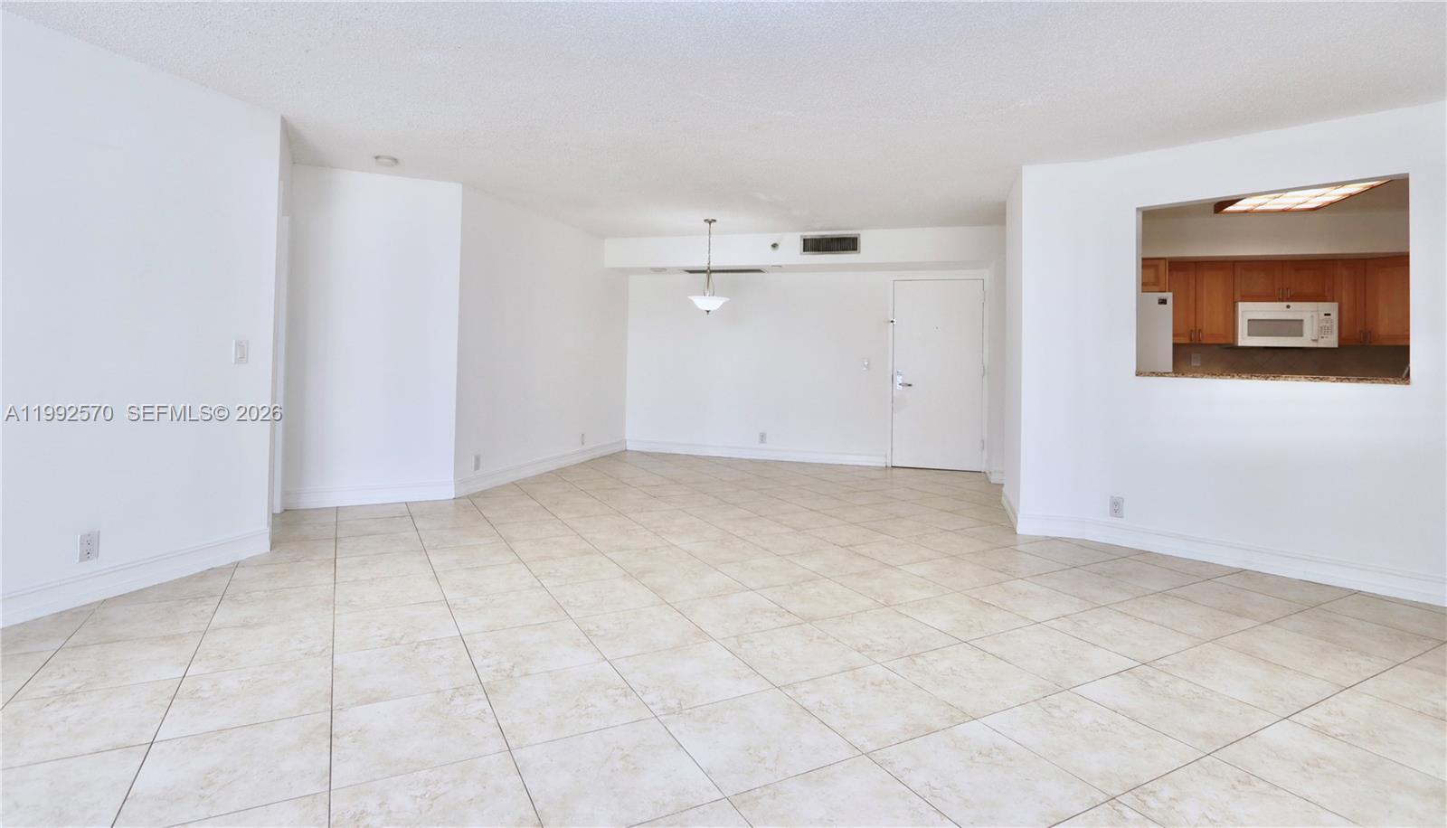 3500 Mystic Pointe Dr #1207, Aventura FL 33180